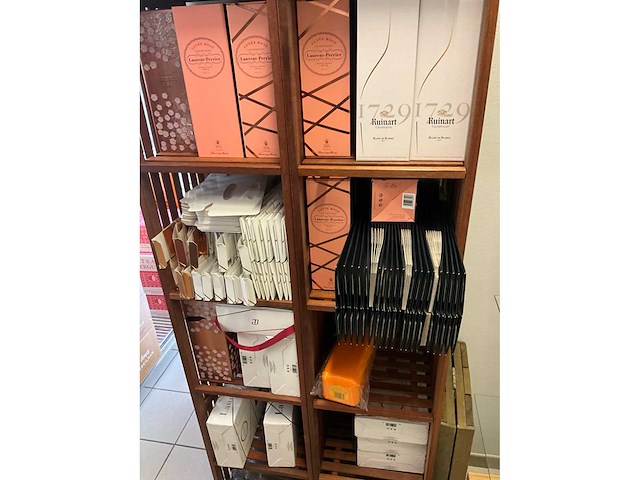 Partij accesoires - afbeelding 46 van  58