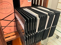 Partij accesoires - afbeelding 48 van  58