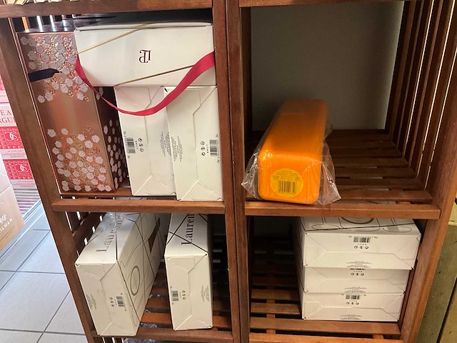 Partij accesoires - afbeelding 49 van  58