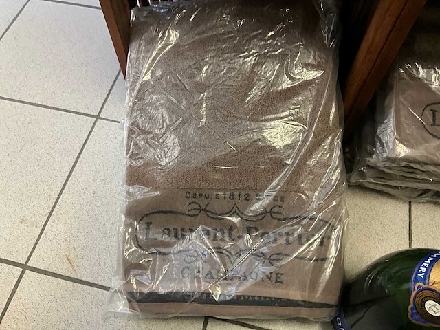 Partij accesoires - afbeelding 51 van  58