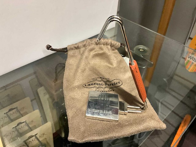 Partij accesoires - afbeelding 57 van  58