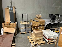 Partij accessoires voor standendenbouw - afbeelding 1 van  4