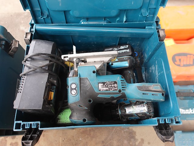 Partij accu makita machines - afbeelding 2 van  7