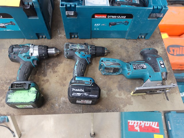 Partij accu makita machines - afbeelding 3 van  7