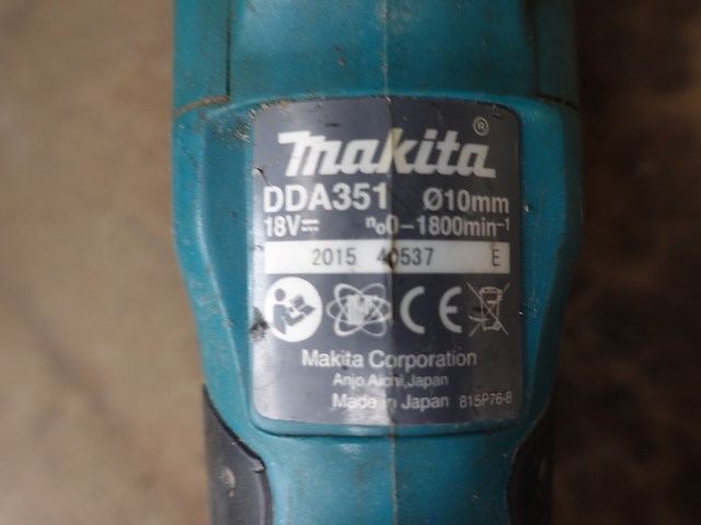 Partij accu makita machines - afbeelding 5 van  5