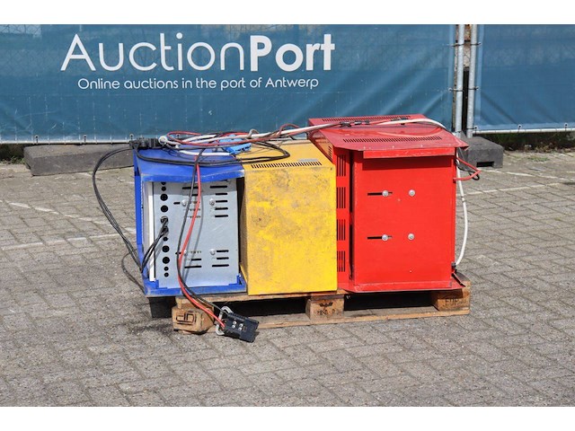 Partij acculader's - afbeelding 1 van  1