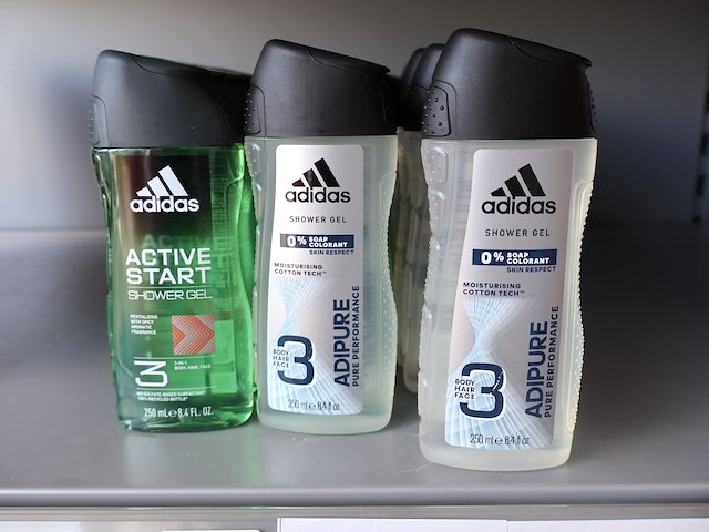 Partij adidas douchegel (plm 25) - afbeelding 1 van  5