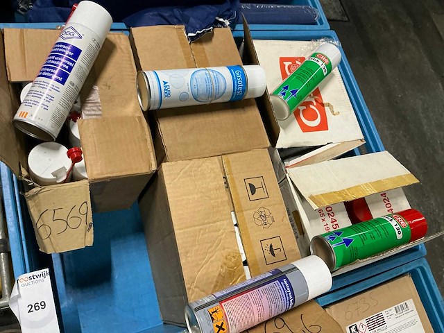 Partij aerosol spuitbussen - afbeelding 7 van  7
