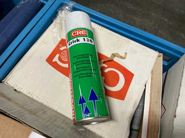 Partij aerosol spuitbussen - afbeelding 6 van  7