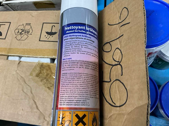 Partij aerosol spuitbussen - afbeelding 5 van  7