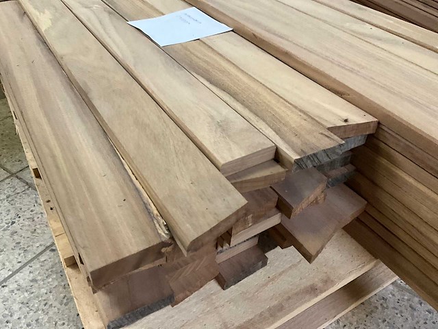 Partij afromosia latten (93x) - afbeelding 3 van  5