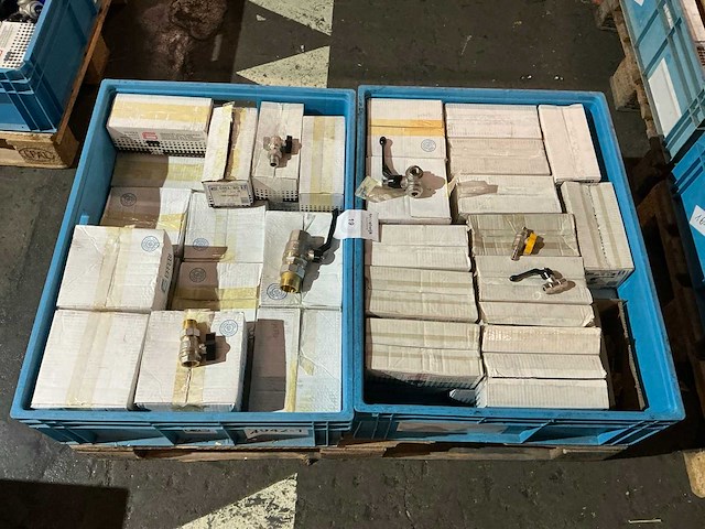 Partij afsluitkranen - afbeelding 10 van  17