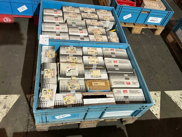 Partij afsluitkranen - afbeelding 1 van  11