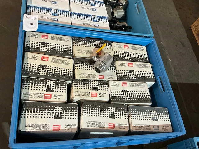 Partij afsluitkranen - afbeelding 2 van  8