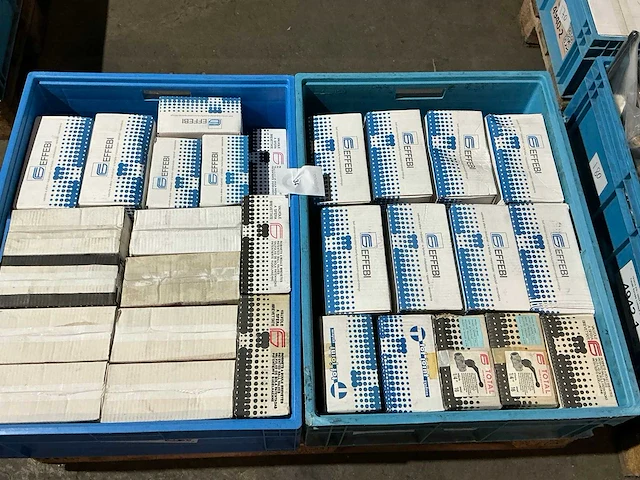 Partij afsluitkranen - afbeelding 2 van  9