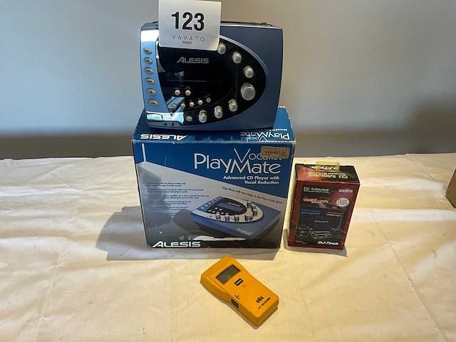 Partij afspeelapparatuur - afbeelding 1 van  4