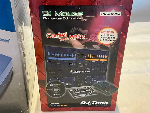 Partij afspeelapparatuur - afbeelding 4 van  4