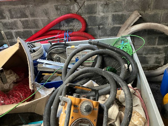 Partij afval - afbeelding 4 van  6