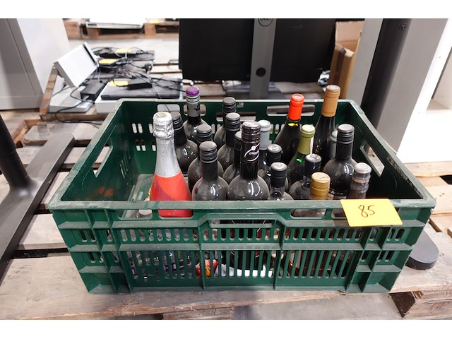 Partij alcoholische dranken - afbeelding 1 van  12