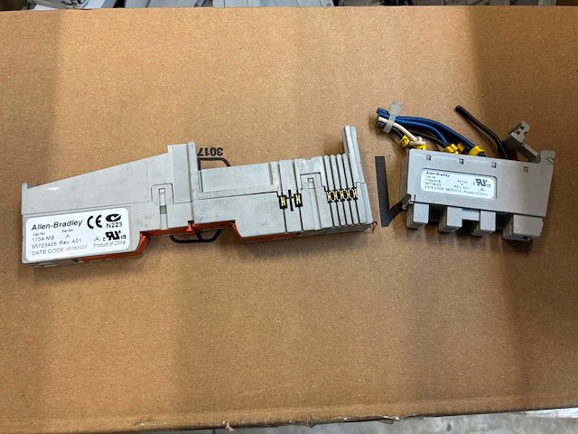 Partij allen-bradley industriële automatiseringscomponenten - afbeelding 3 van  18