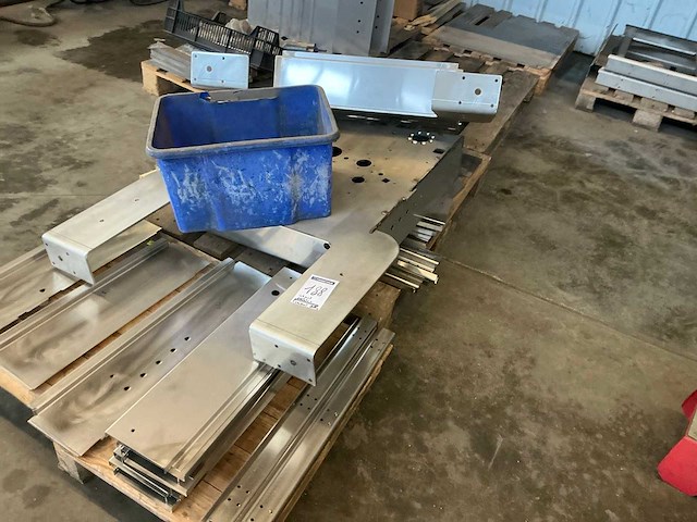 Partij alu/ inox halffabricaten - afbeelding 3 van  9