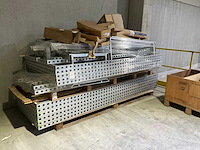 Partij alu kaders voor standenbouw - afbeelding 1 van  4