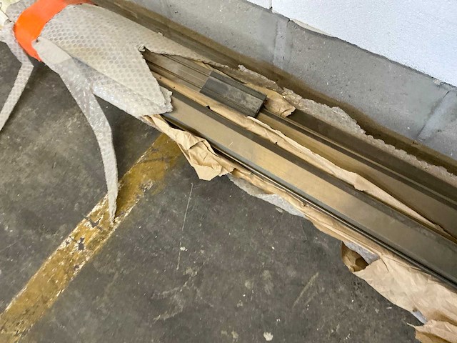 Partij alu profielen - afbeelding 1 van  1