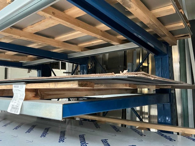 Partij aluminium en inox platen - afbeelding 19 van  28