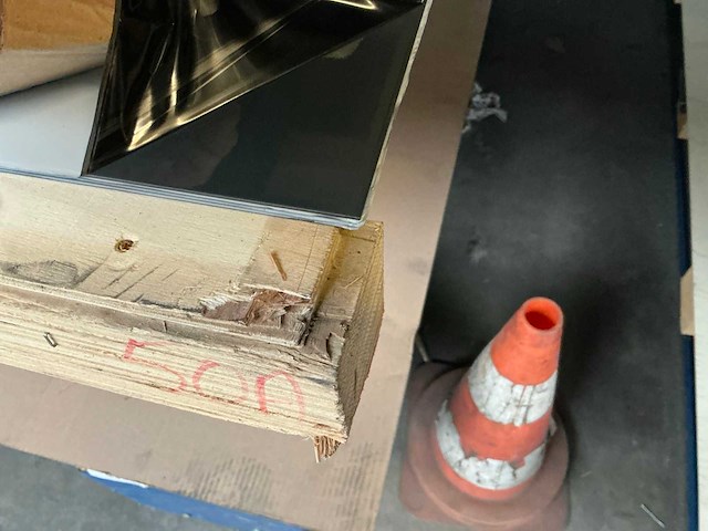 Partij aluminium en inox platen - afbeelding 21 van  28
