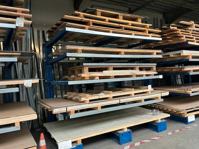 Partij aluminium en inox platen - afbeelding 22 van  28