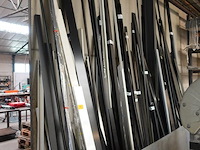 Partij aluminium gelakt - afbeelding 1 van  7
