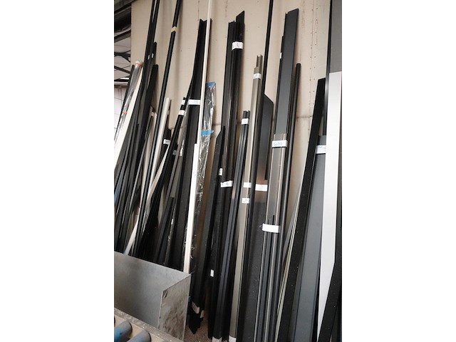 Partij aluminium gelakt - afbeelding 6 van  7