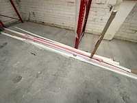 Partij aluminium plinten, 5cm hoog, 3mm dik, gelakt (diverse kleuren) - afbeelding 1 van  10