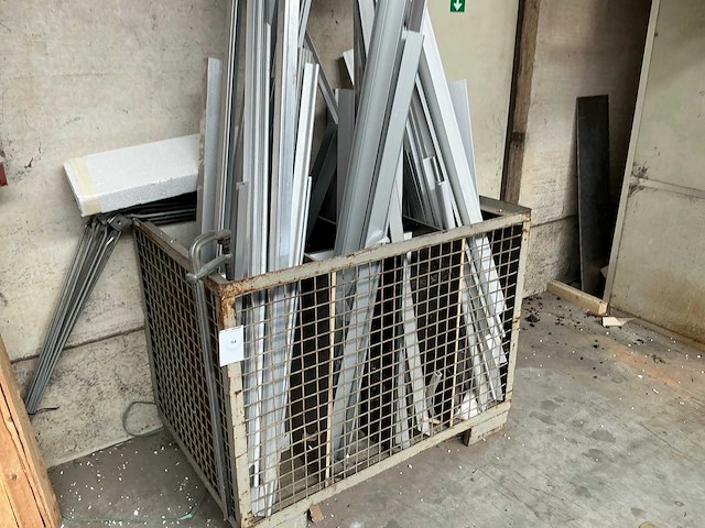 Partij aluminium profiel restanten - afbeelding 3 van  4