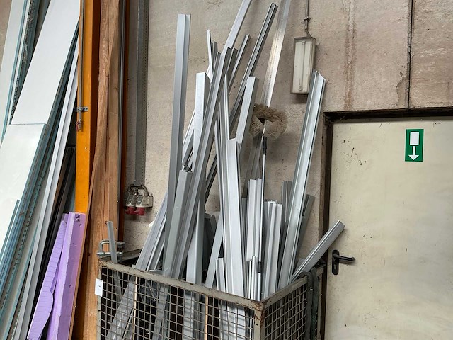 Partij aluminium profiel restanten - afbeelding 4 van  4