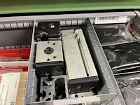 Partij aluminium profielen en machinebouwtoebehoren - afbeelding 37 van  109