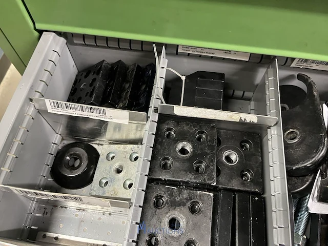 Partij aluminium profielen en machinebouwtoebehoren - afbeelding 47 van  109