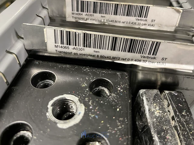 Partij aluminium profielen en machinebouwtoebehoren - afbeelding 51 van  109