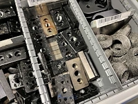 Partij aluminium profielen en machinebouwtoebehoren - afbeelding 53 van  109