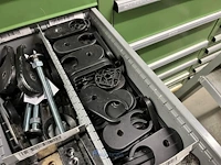 Partij aluminium profielen en machinebouwtoebehoren - afbeelding 57 van  109