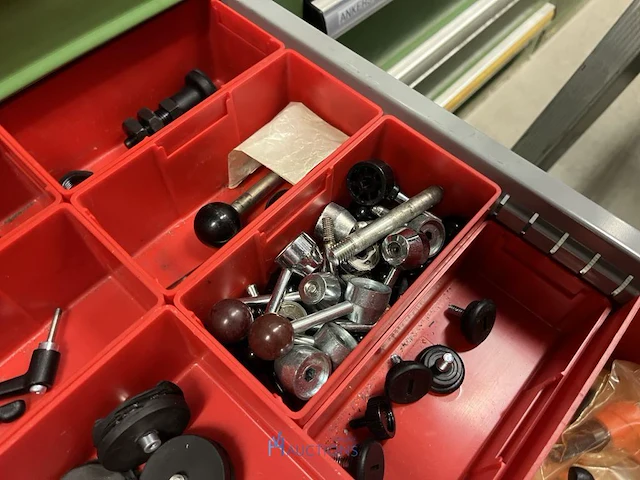 Partij aluminium profielen en machinebouwtoebehoren - afbeelding 78 van  109