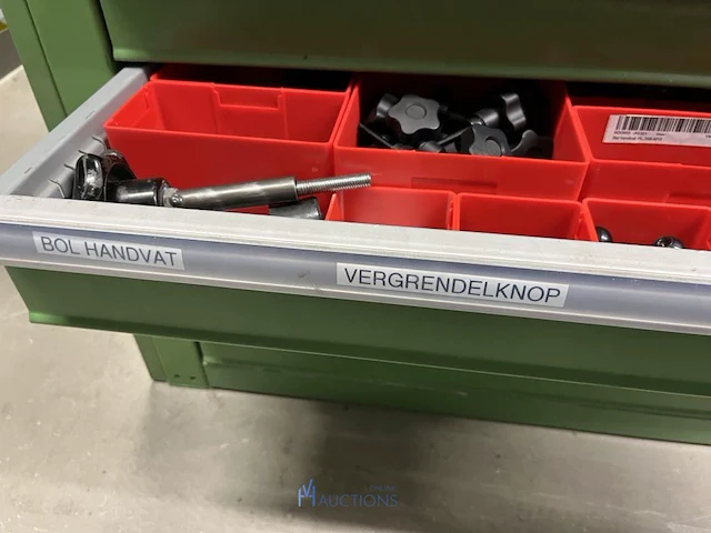 Partij aluminium profielen en machinebouwtoebehoren - afbeelding 79 van  109