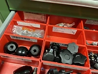 Partij aluminium profielen en machinebouwtoebehoren - afbeelding 80 van  109