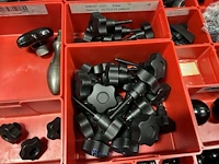 Partij aluminium profielen en machinebouwtoebehoren - afbeelding 81 van  109