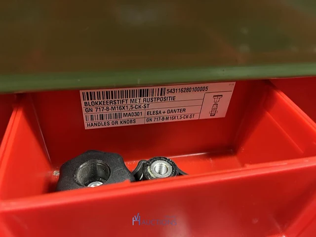 Partij aluminium profielen en machinebouwtoebehoren - afbeelding 84 van  109
