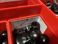 Partij aluminium profielen en machinebouwtoebehoren - afbeelding 87 van  109