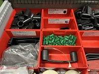 Partij aluminium profielen en machinebouwtoebehoren - afbeelding 92 van  109