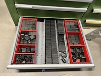 Partij aluminium profielen en machinebouwtoebehoren - afbeelding 97 van  109