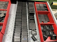 Partij aluminium profielen en machinebouwtoebehoren - afbeelding 100 van  109