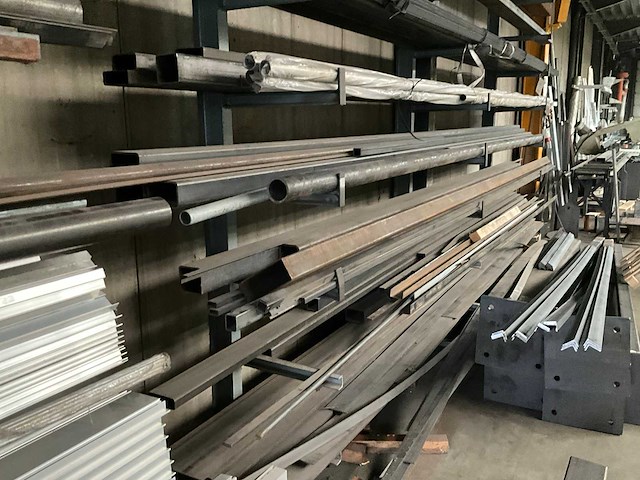Partij aluminium profielen - afbeelding 10 van  13